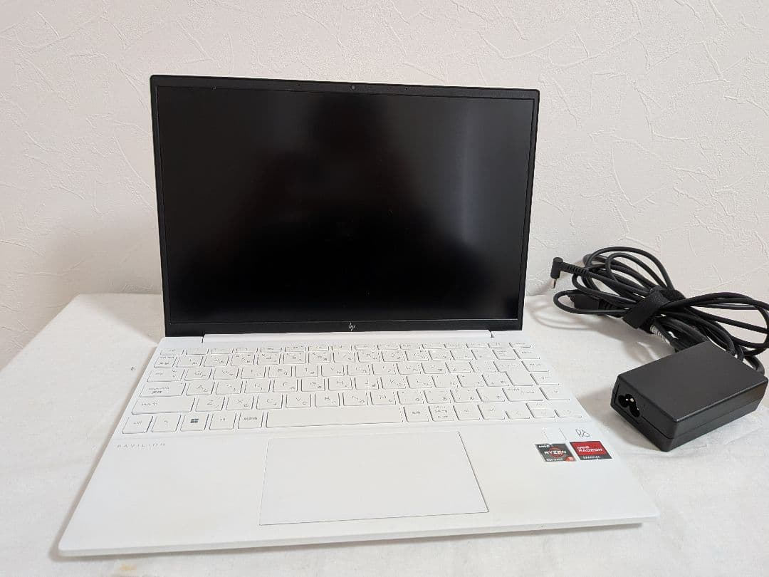 【極美品】HP Pavilion Aero Laptop 13-be
