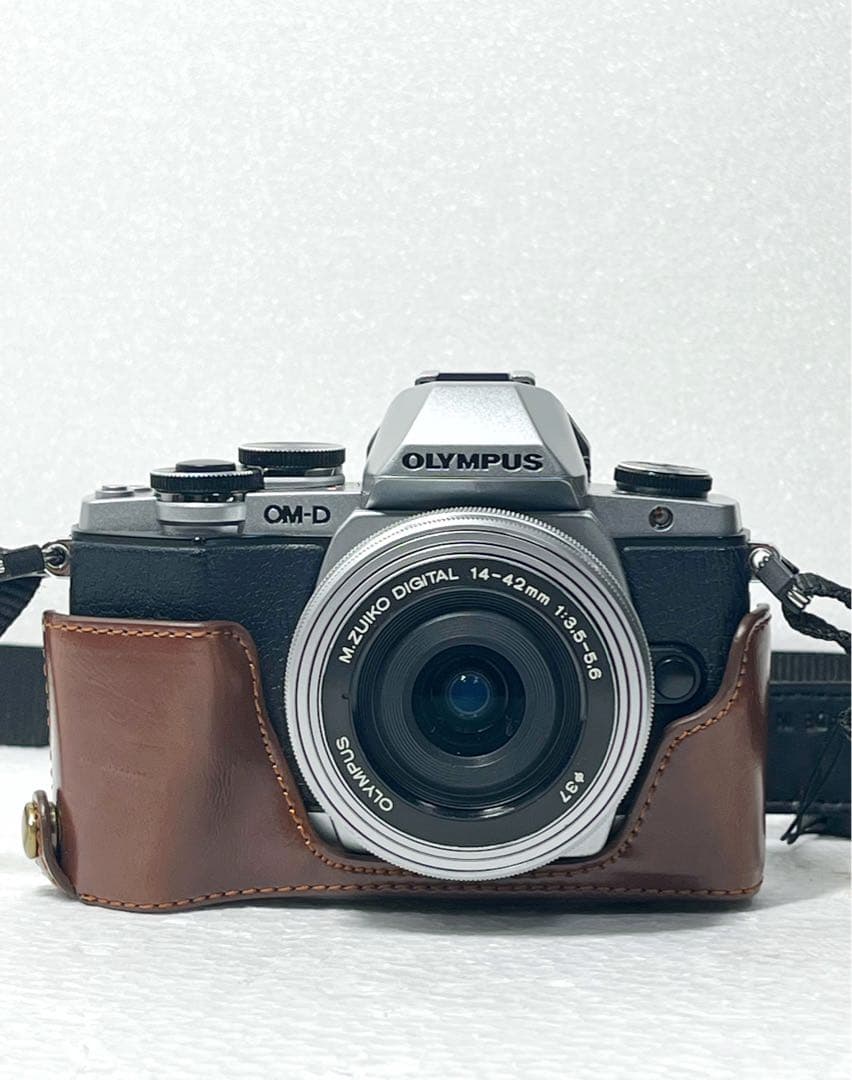 OLYMPUS OM-D E-M10 レンズキット 現状品 美品