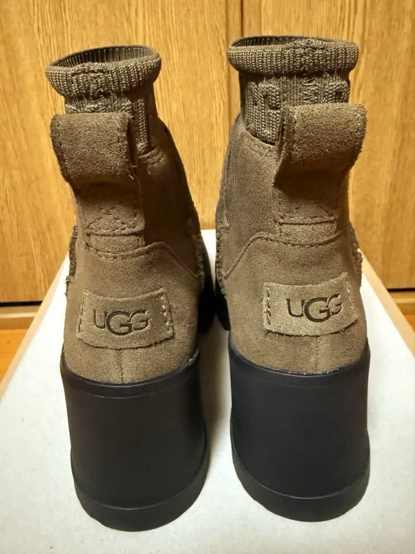 UGG モクシーチェルシー ブーツ ブラウン 箱付き