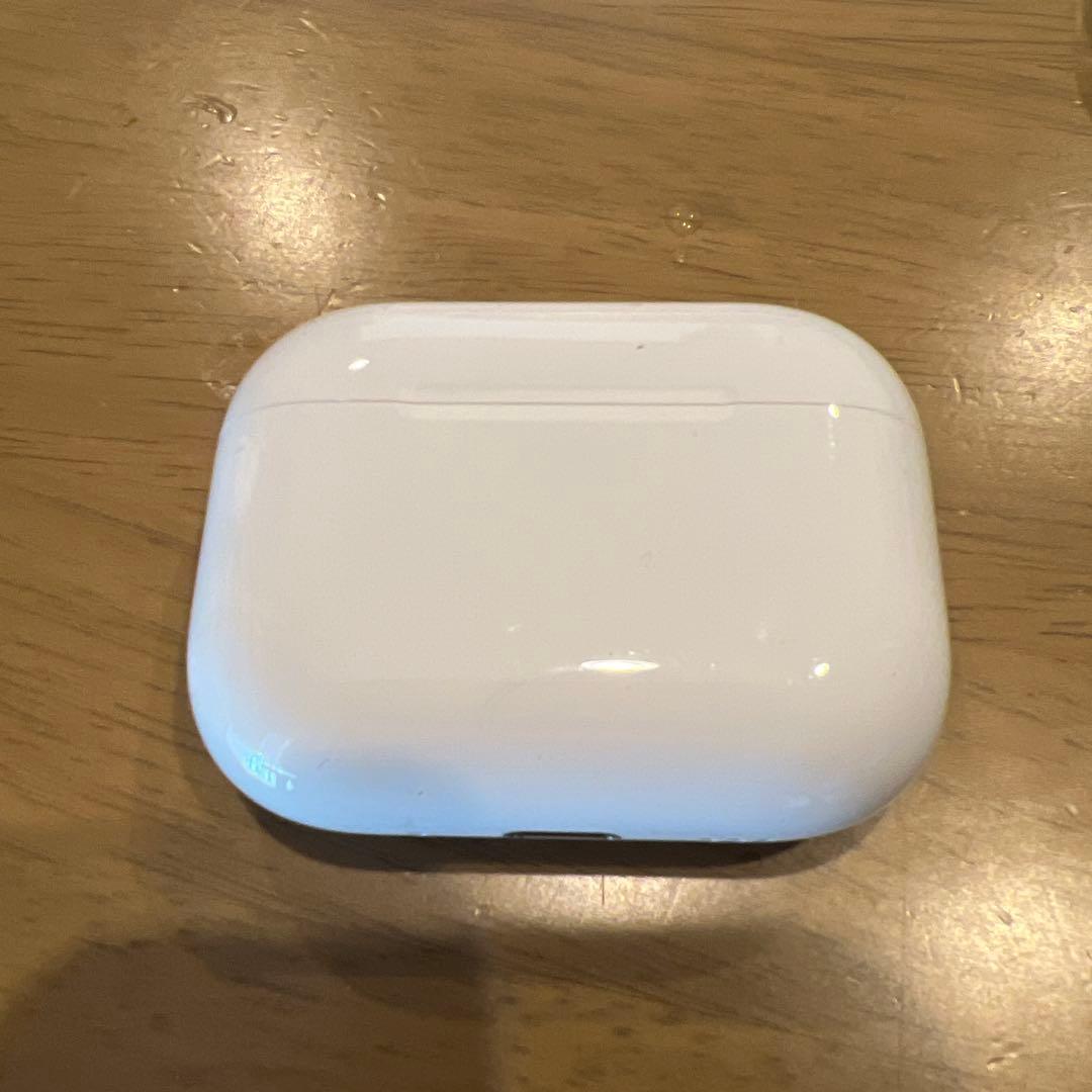 Apple AirPods Pro 第3世代 充電ケース A3122