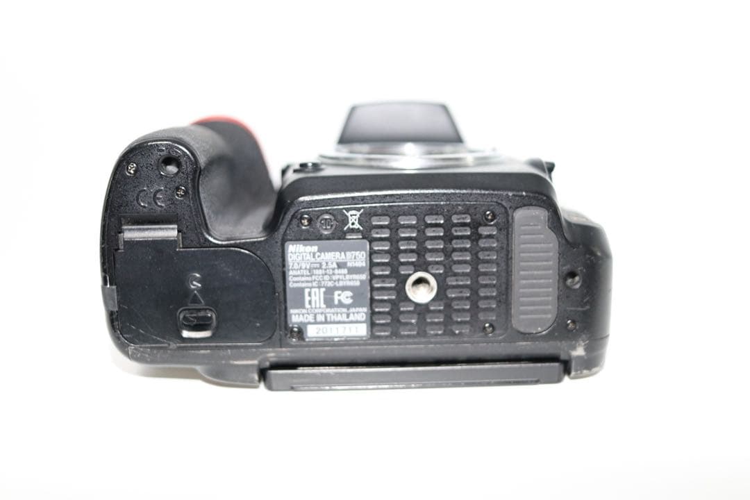 ☆良品【NIKON】D750 ボディ ニコン
