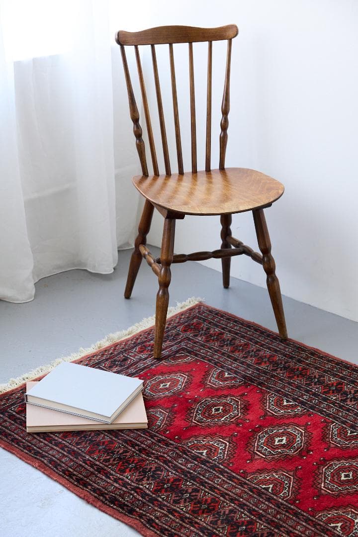 ヴィンテージラグ　トライバルラグ　ラホール産（161×98cm）赤　茶　黒