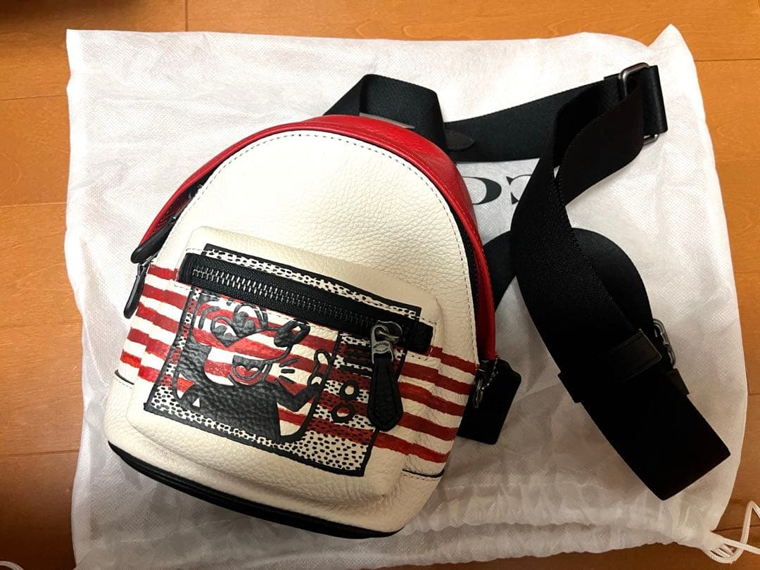 coach×キースヘリング　ミッキー ボディバッグ