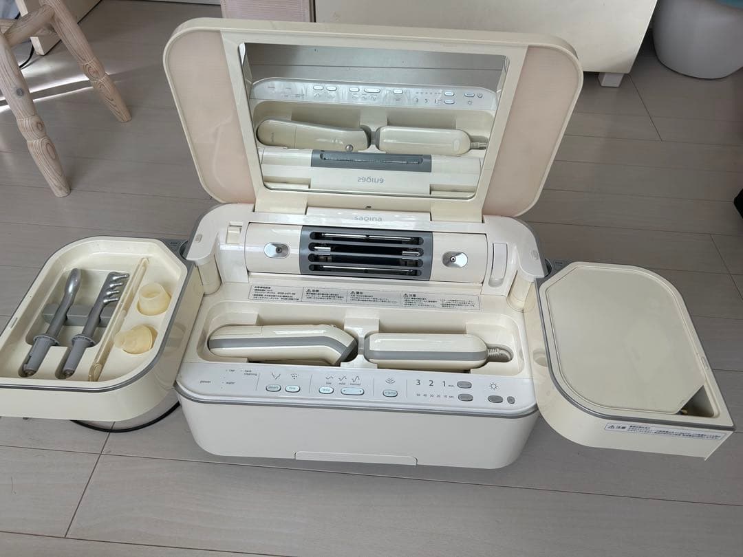 サキナ　saqina 美顔器 ビジュー