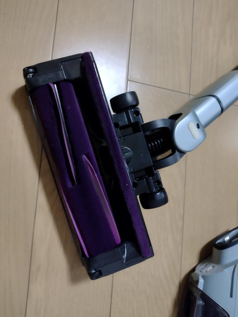 シャーク★コードレスクリーナー★LC501JGY★バッテリー新品と同等★