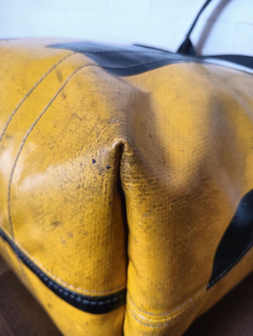 美品! レアカラー！FREITAGフライターグF74 旧BOBトートバッグ黄×黒