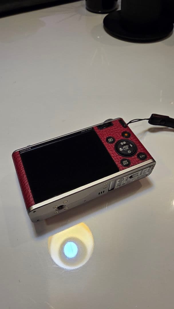 FUJIFILM X-F1 レッド 本体と付属品