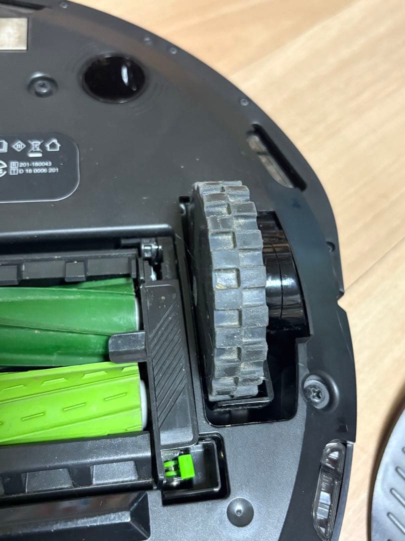 iRobot Roomba i7+ ロボット掃除機本体 充電器・フィルター付き