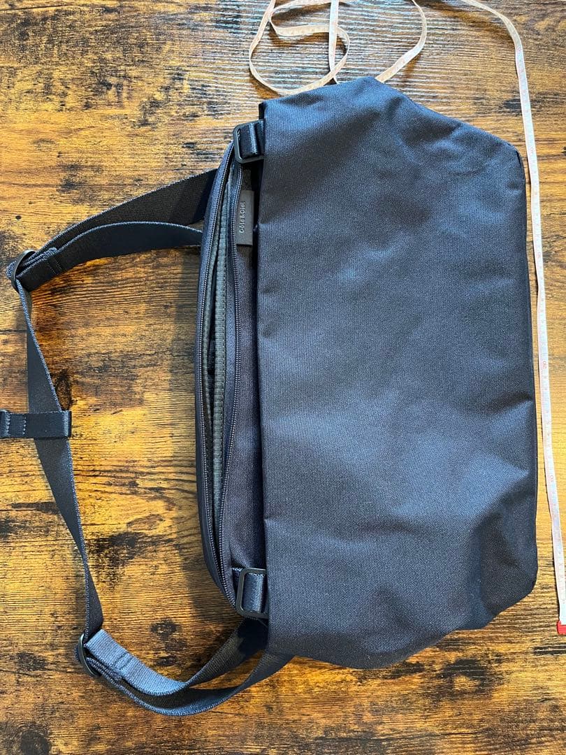 コートエシエル　スリングバッグ