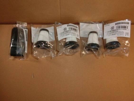 ★未使用 【5年保証】 掃除機 コードレス ハンディインビクタスワン 特別セット