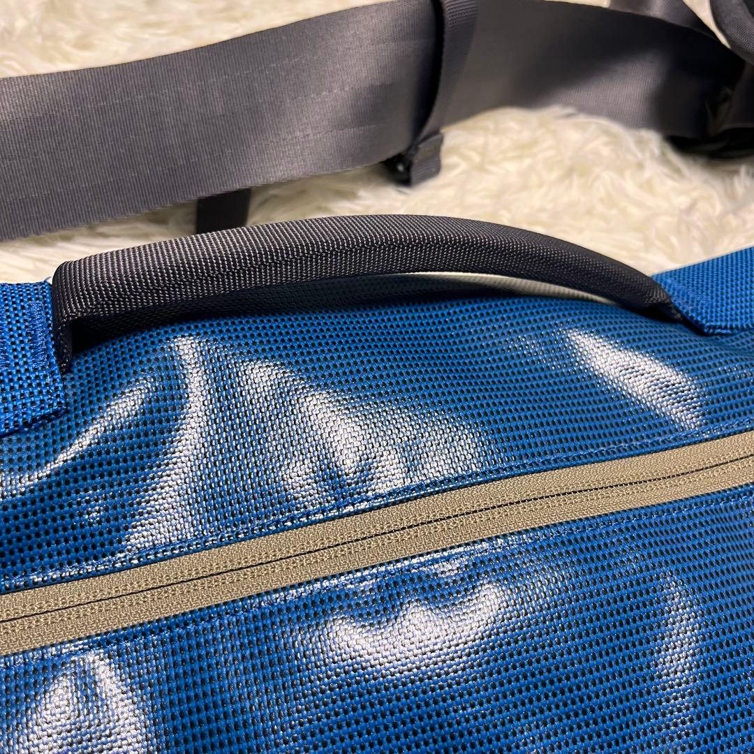 希少 パタゴニア ブラックホールメッセンジャー バッグ ブルー　美品