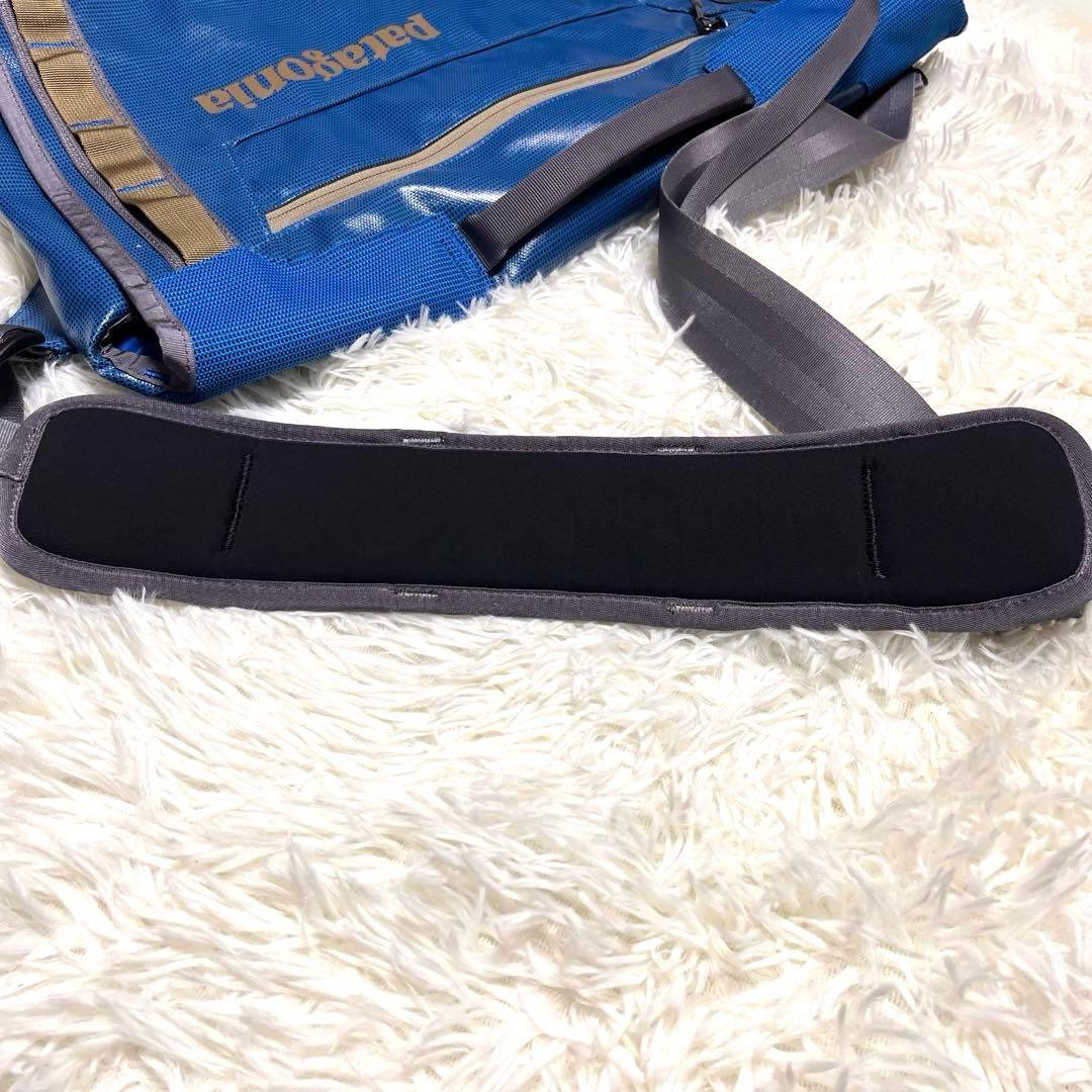 希少 パタゴニア ブラックホールメッセンジャー バッグ ブルー　美品