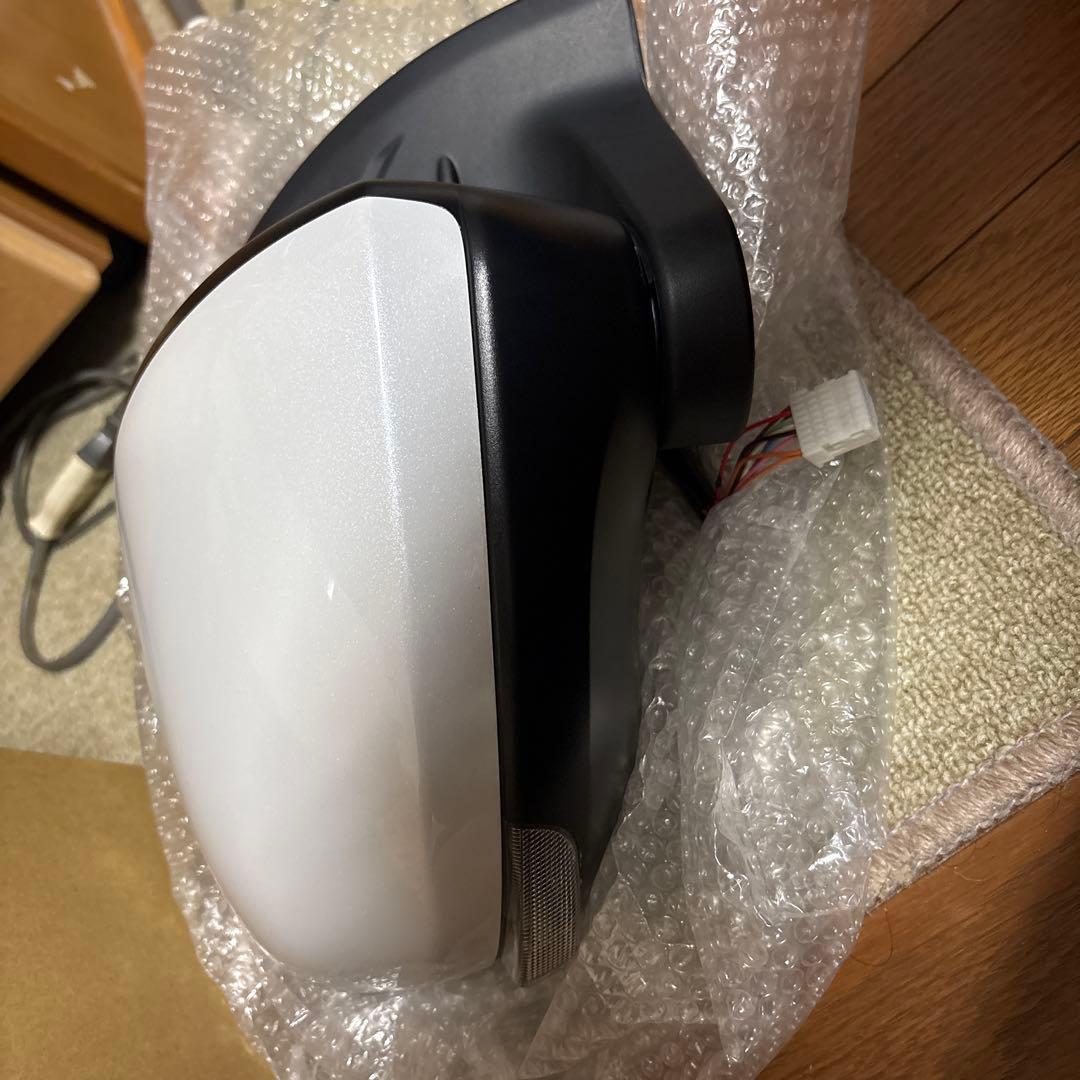 ライズ　ロッキー　ドアミラー左右セット