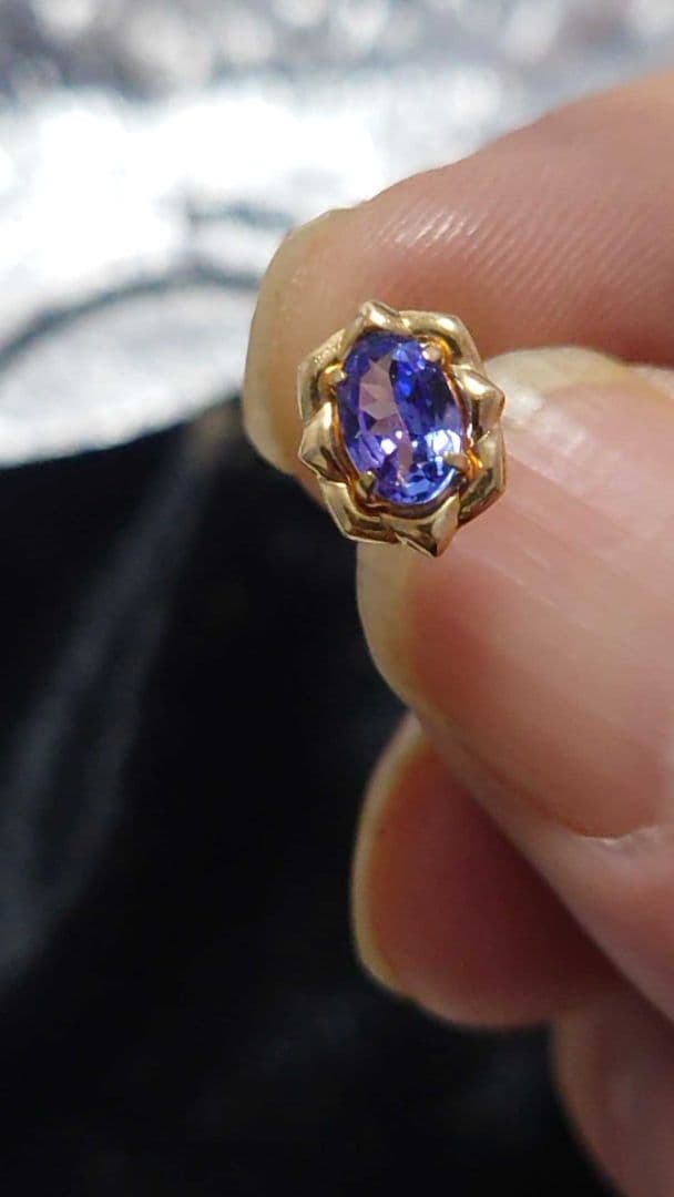 k18 タンザナイト　ピアス　0.6ct　天然石　片耳用