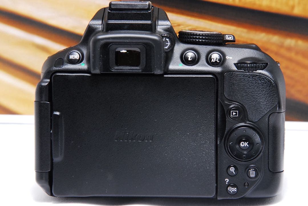 一眼レフ ニコン D5300 AF-P バリアングル Wi-Fi カメラ