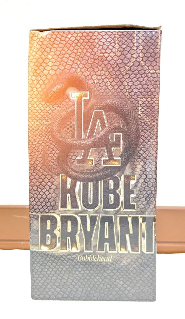 Kobe Bryant コービー・ブライアント ボブルヘッド ドジャース限定配布