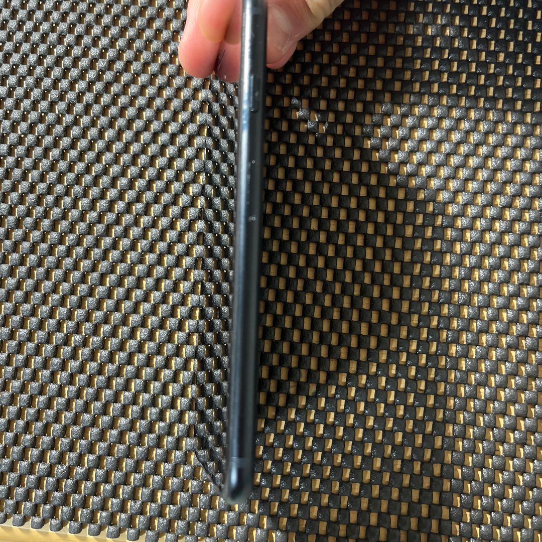 箱付き　iPhoneSE3　128gb