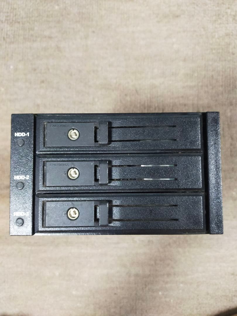 ENERMAX EMK5301 ホットスワップ 5インチベイ