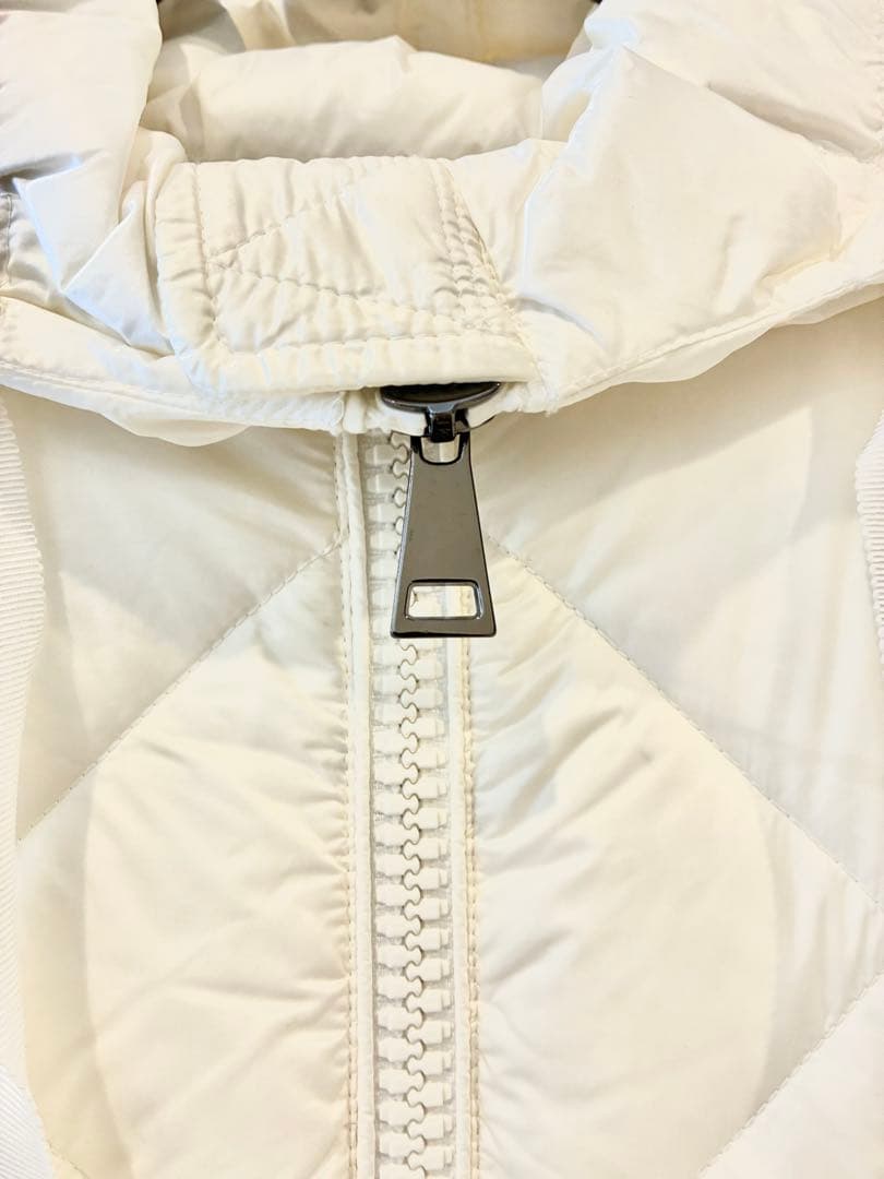 MONCLER モンクレール ロングダウンジャケット 白