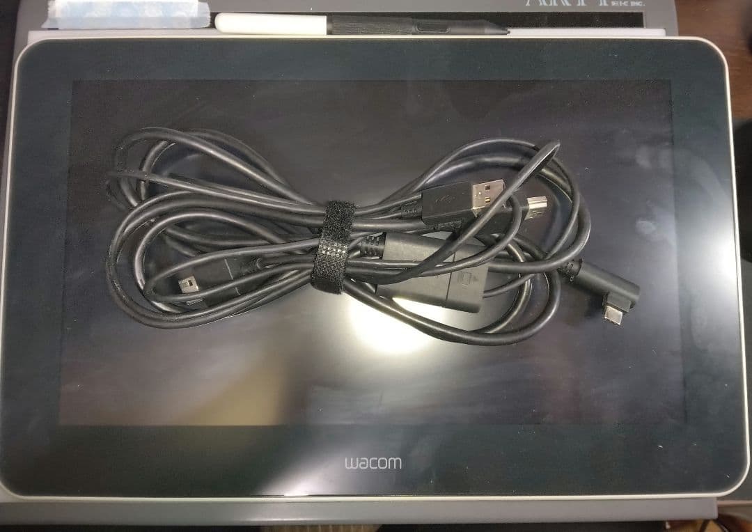 Wacom One DTC133とHi-uniブラシ データー