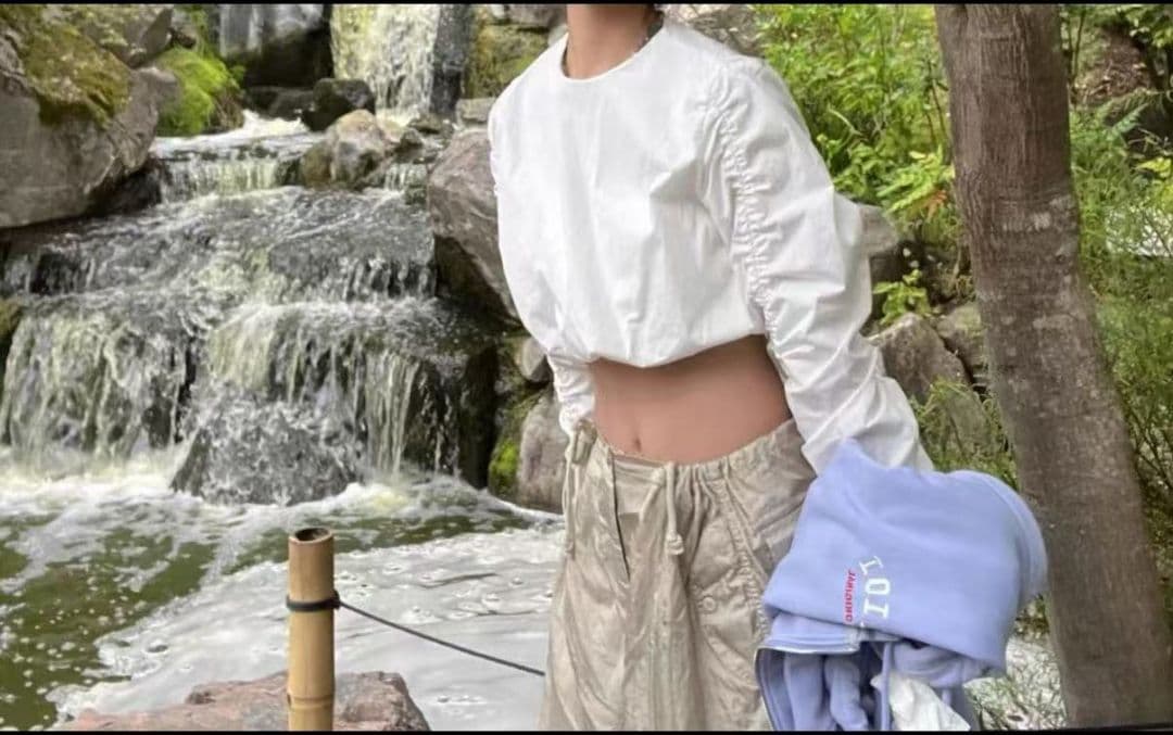 【特価品】ホワイト クロップドシャツ Mサイズ