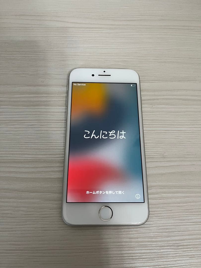 美品　Apple iPhone 8 ホワイト 本体