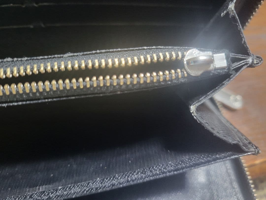 A*4様 LOUIS VUITTON　ジッピーウォレット・ヴェルティカル