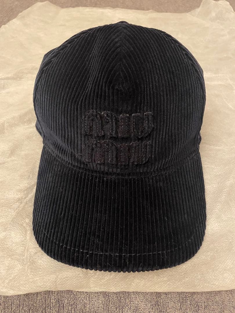 miu miu コーデュロイキャップ　ネイビー