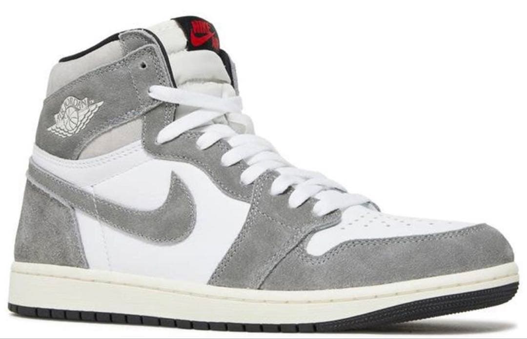 靴 Nike Air Jordan 1 Black and Smoke Grey