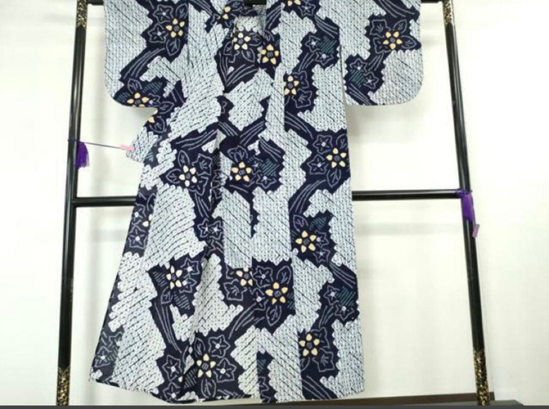 粋で大人な浴衣 ◆ 有松絞り 草花文 柄も仕立ても素晴らしいお勧めの逸品