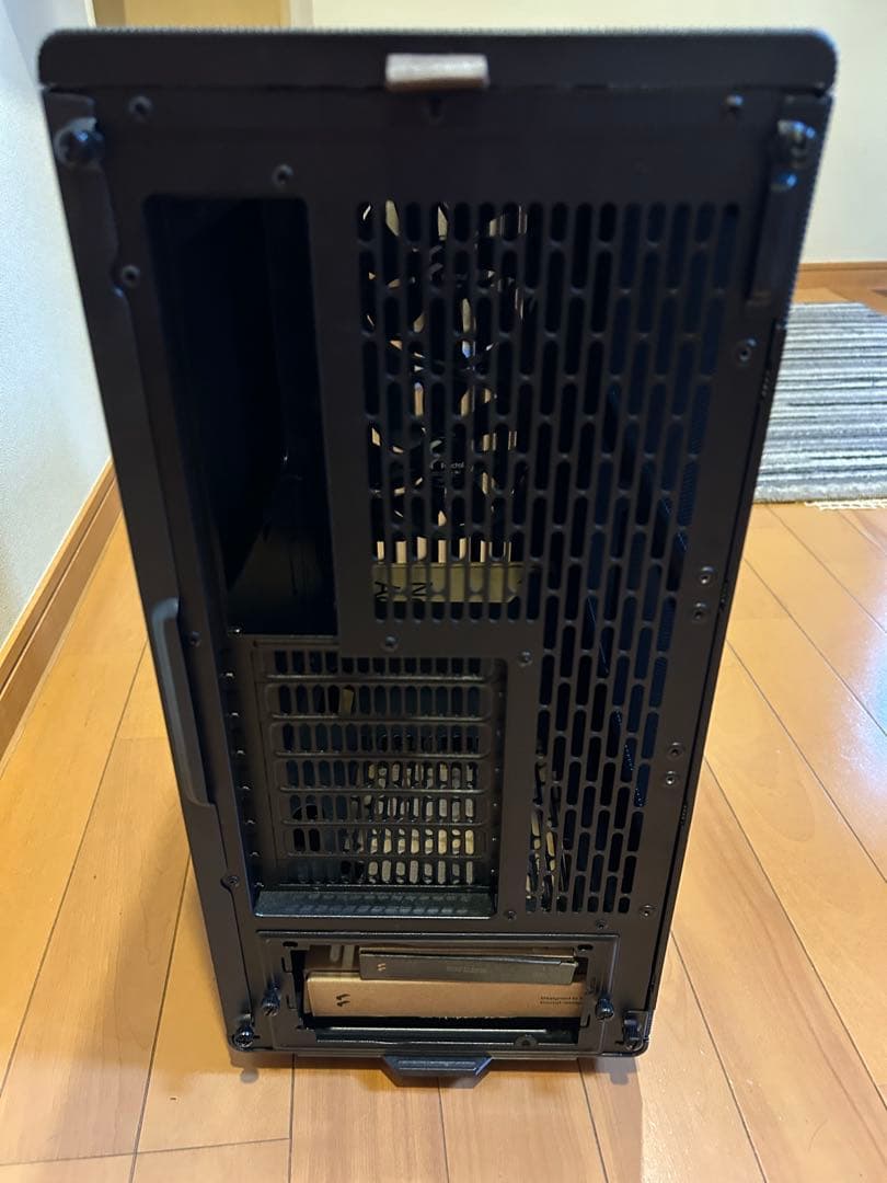 Fractal Design North Charcoal Black メッシュ