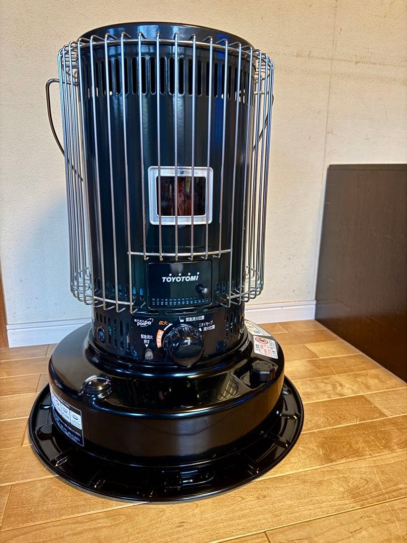 【美品】TOYOTOMI 石油ストーブ KS-67H（黒）
