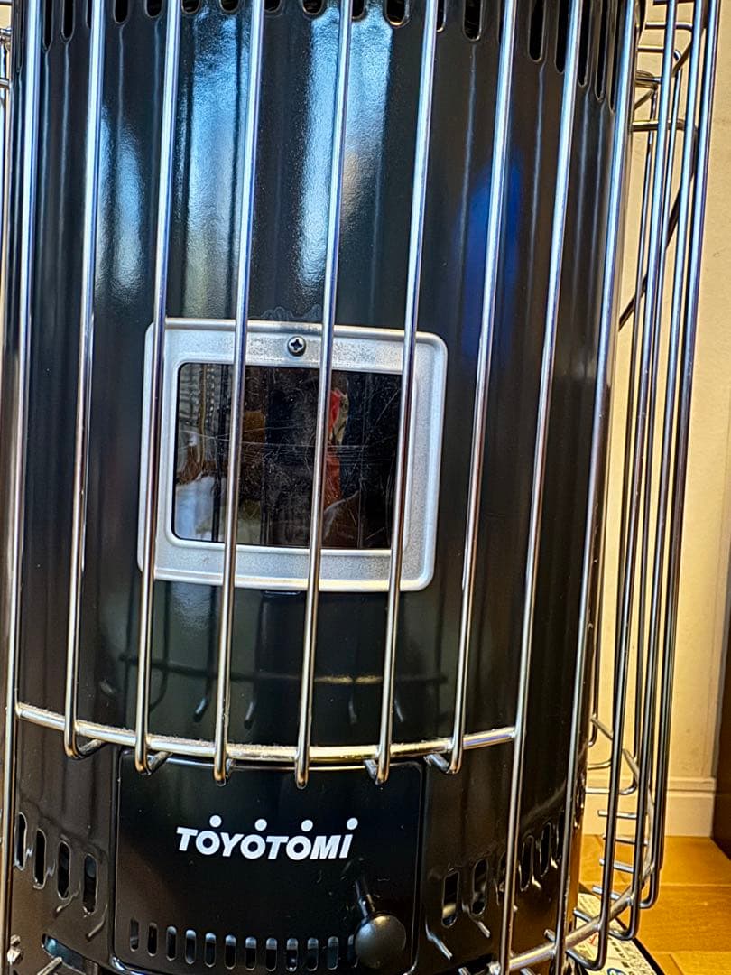 【美品】TOYOTOMI 石油ストーブ KS-67H（黒）