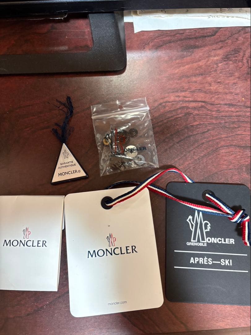 MONCLER モンクレール　ダウンジャケット　グルノーブル　格安出品