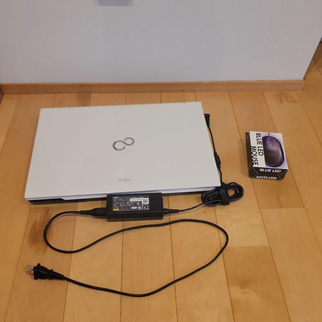 初心者向き❣ 美品✨富士通 ノートパソコン 大容量 カメラ付き 設定済み