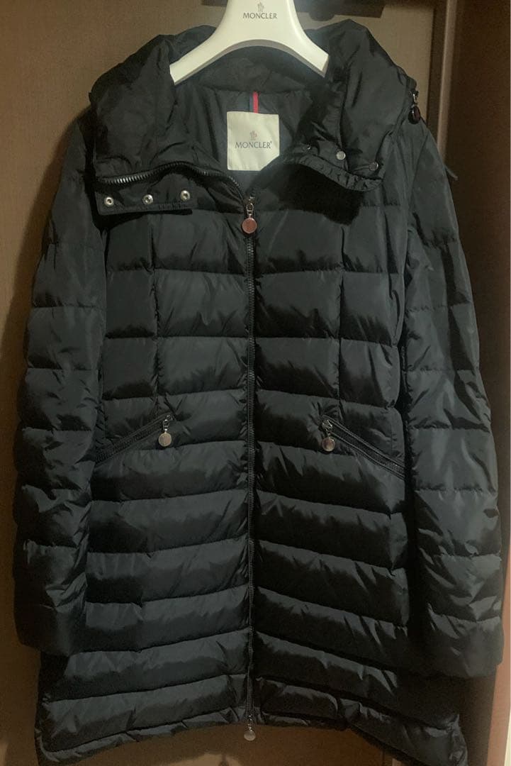 Lee モンクレール レオナール