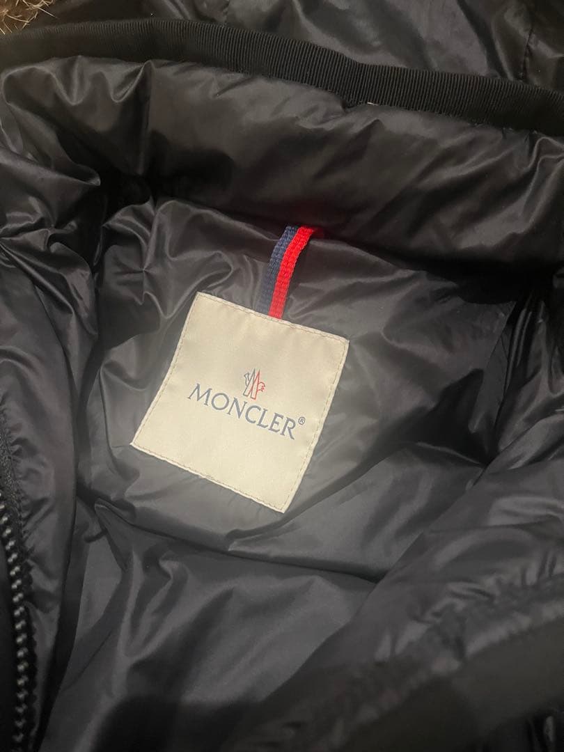 本日限定価格⭐︎稀少国内購入　モンクレール　エルミファー　エルミンヌ　フォックス