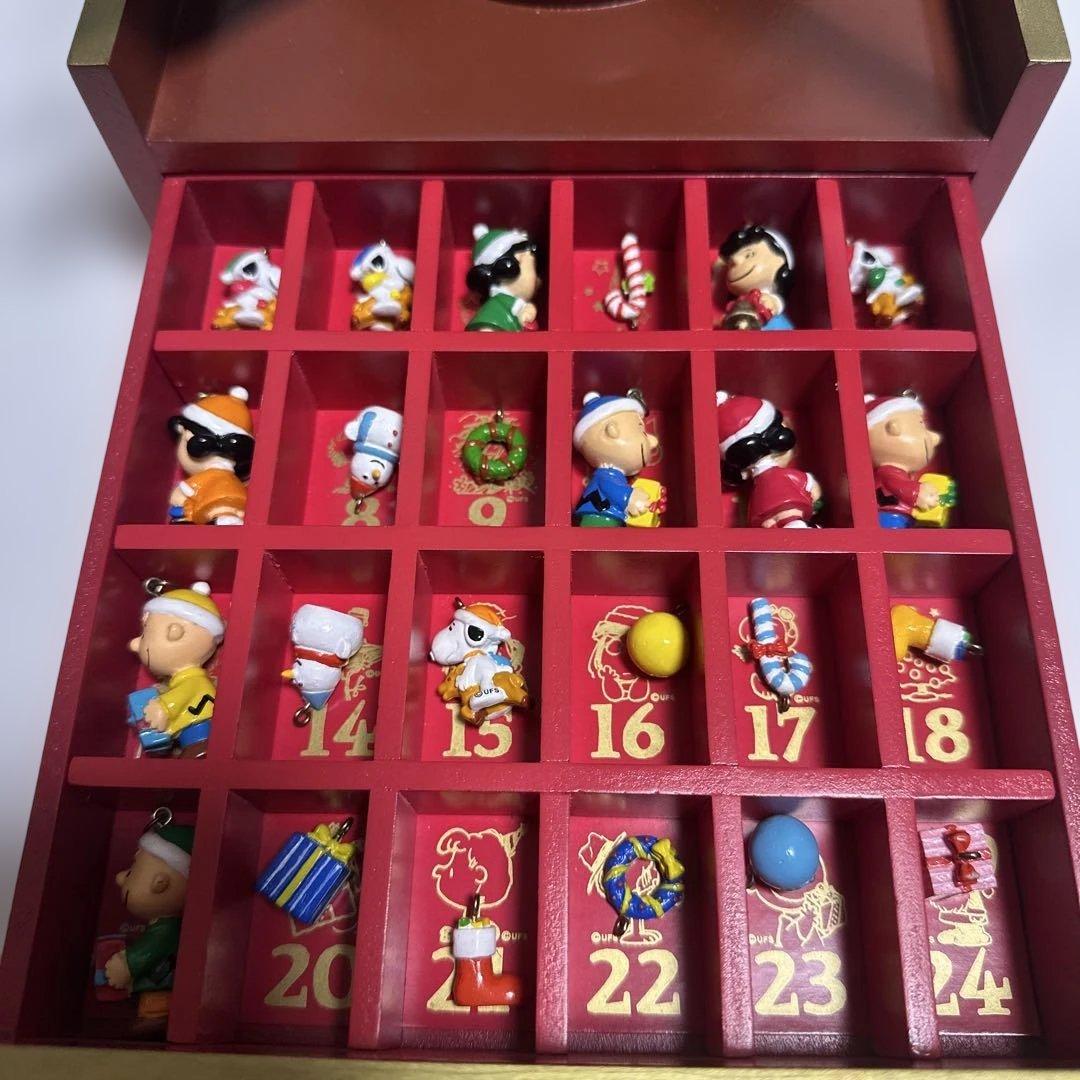 スヌーピー　PEANUTS クリスマスツリー アドベントカレンダー