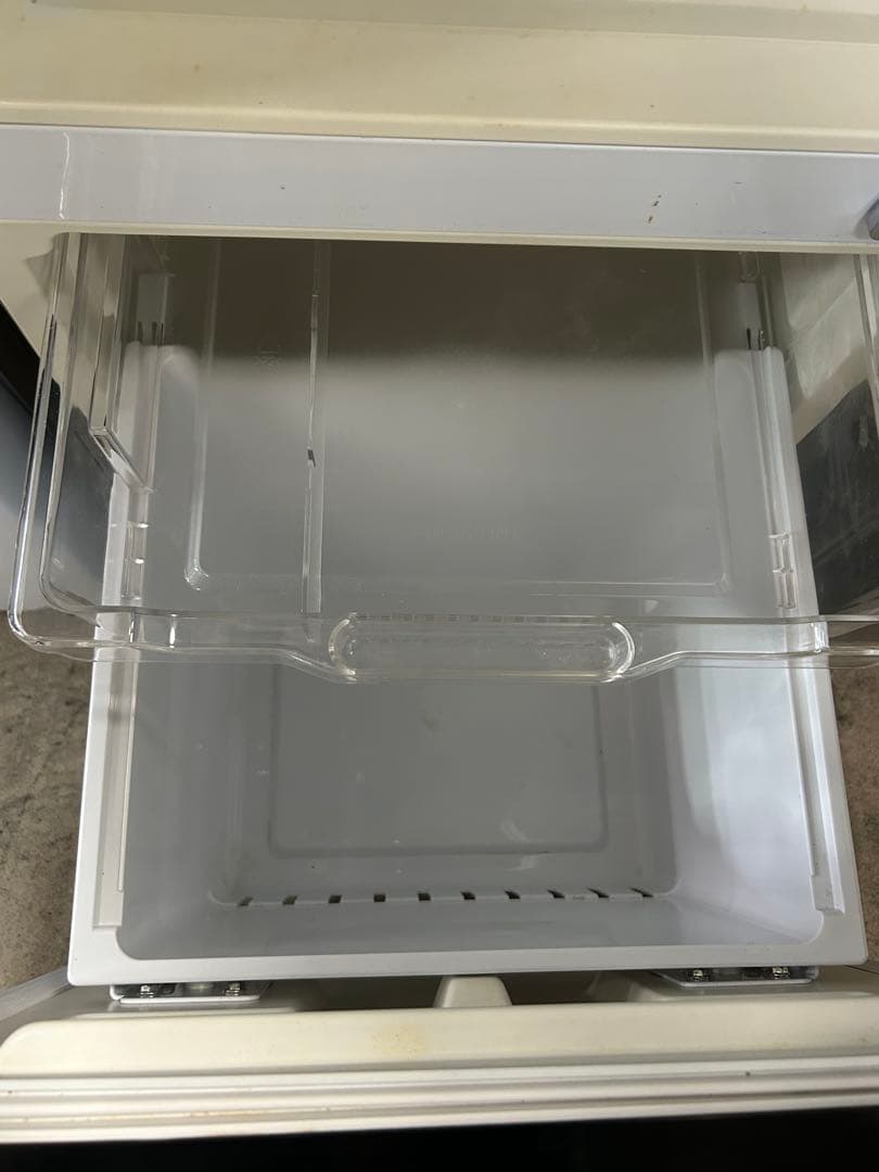 名古屋市内無料配送42★ハイセンス 2017年製 150L冷蔵庫