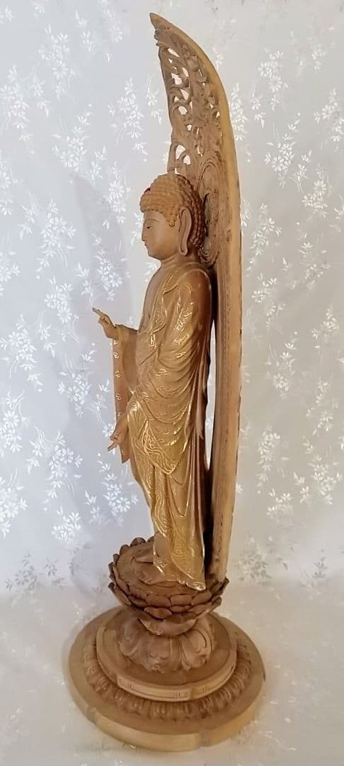 阿弥陀如来立像【大】7寸 #530 宝相華唐草 透かし彫り ◆白檀 木彫 仏像