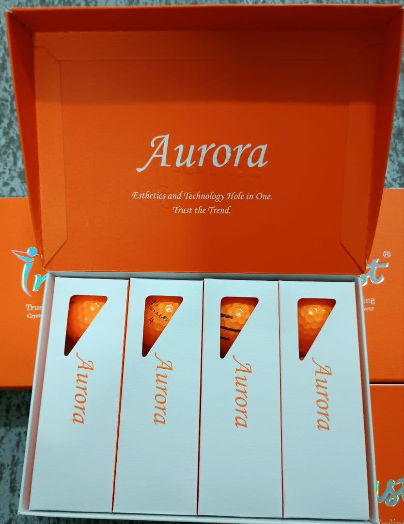 【TRUST】トラストゴルフボール Aurora(オーロラ)4ダース48個入り。