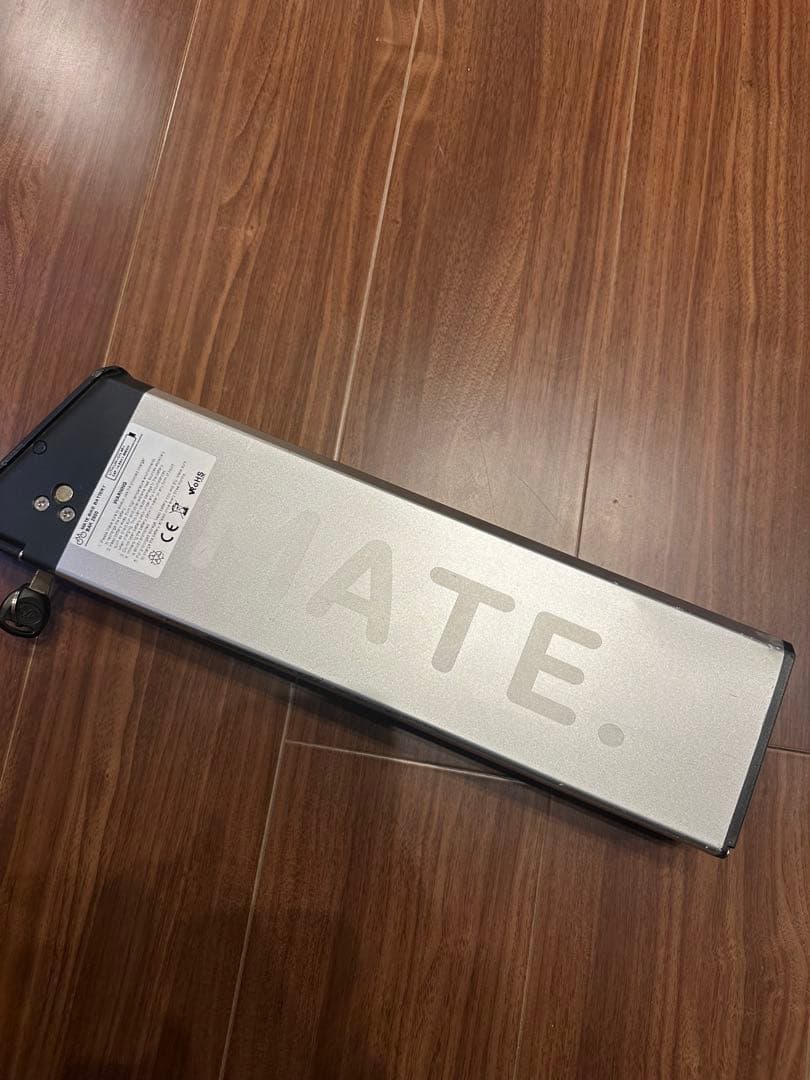 Mate bike Xバッテリー　鍵１本　充電器