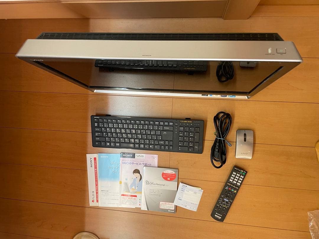 ★ソニー VPCL 128F J/S VAIO パソコン本体と付属品