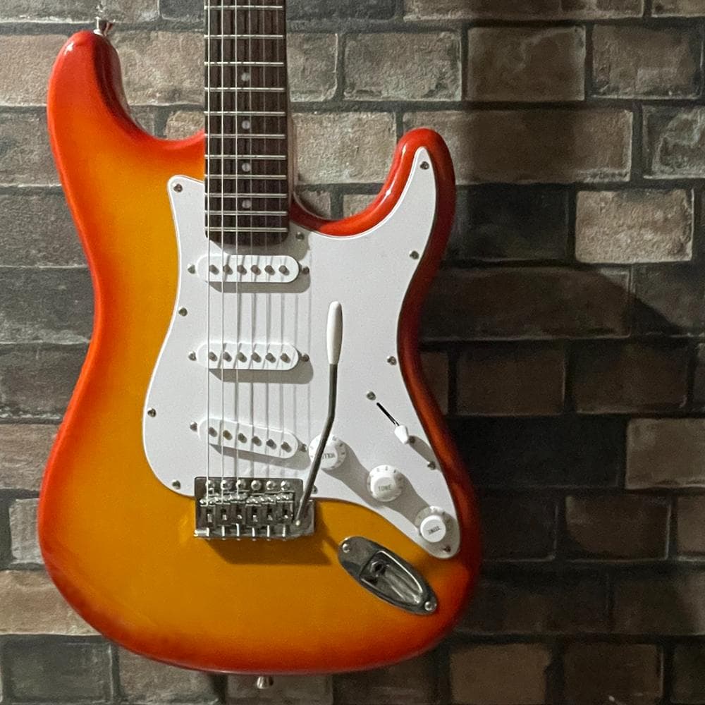 【美品】Photogenic/フォトジェニック ストラトキャスター