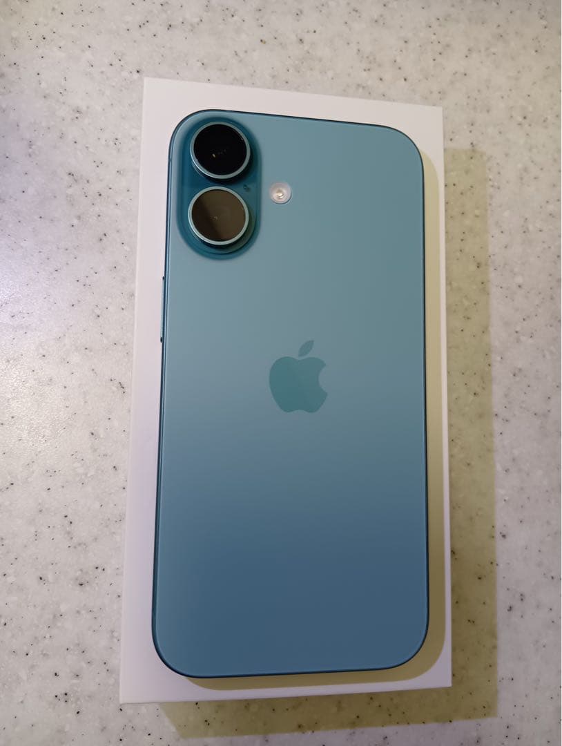 Apple iPhone 16 本体 128GB ティール