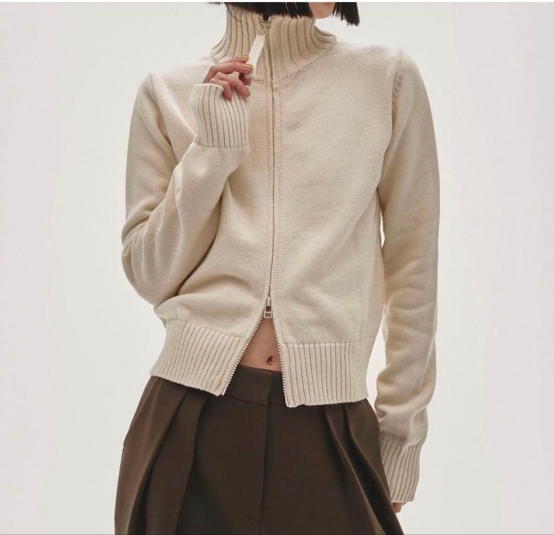 todayful コンパクトジップニット　アイボリー