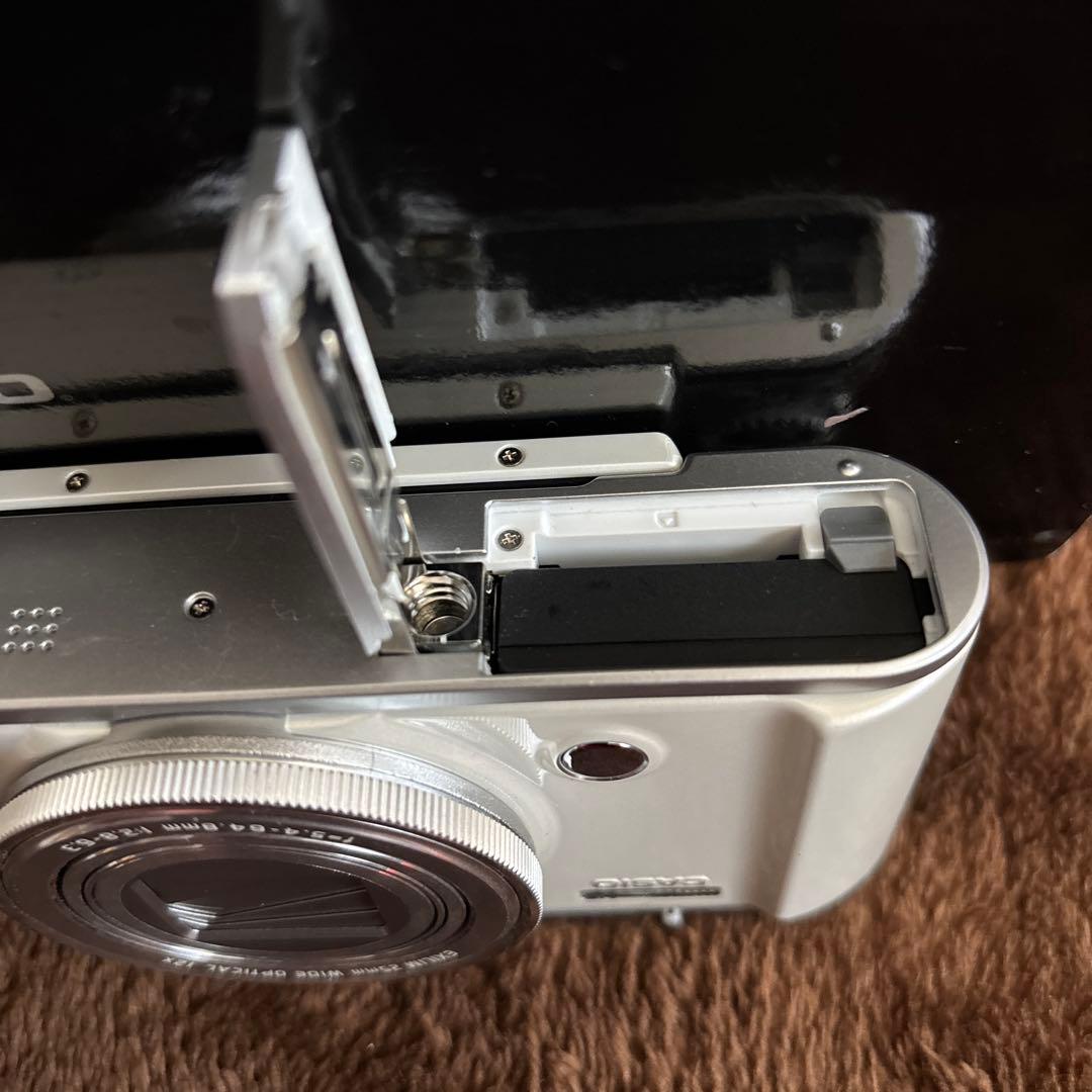 コンデジ CASIO EXILIM EX-ZR3200WE 自撮り可 スマホ転送