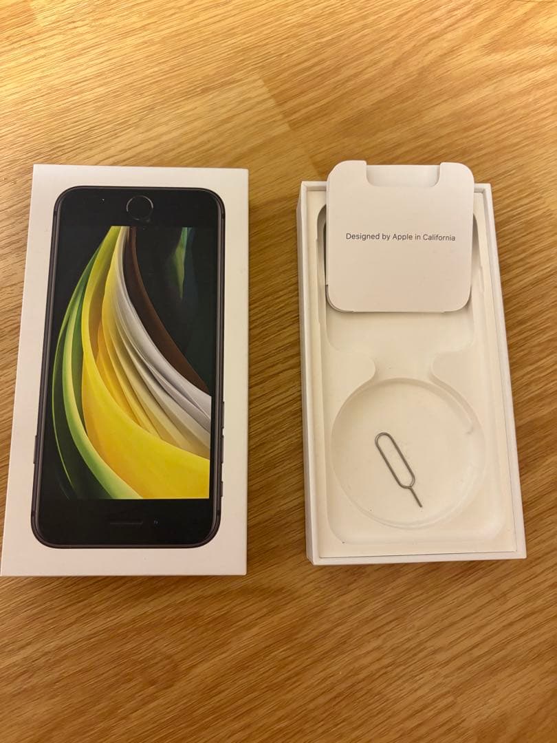 【ジャンク品】Apple iPhoneSE 第2世代　ブラック 本体