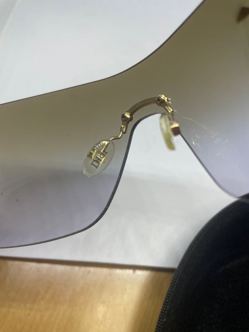 ディオール　Dior サングラス　ロゴ　モチーフ　美品