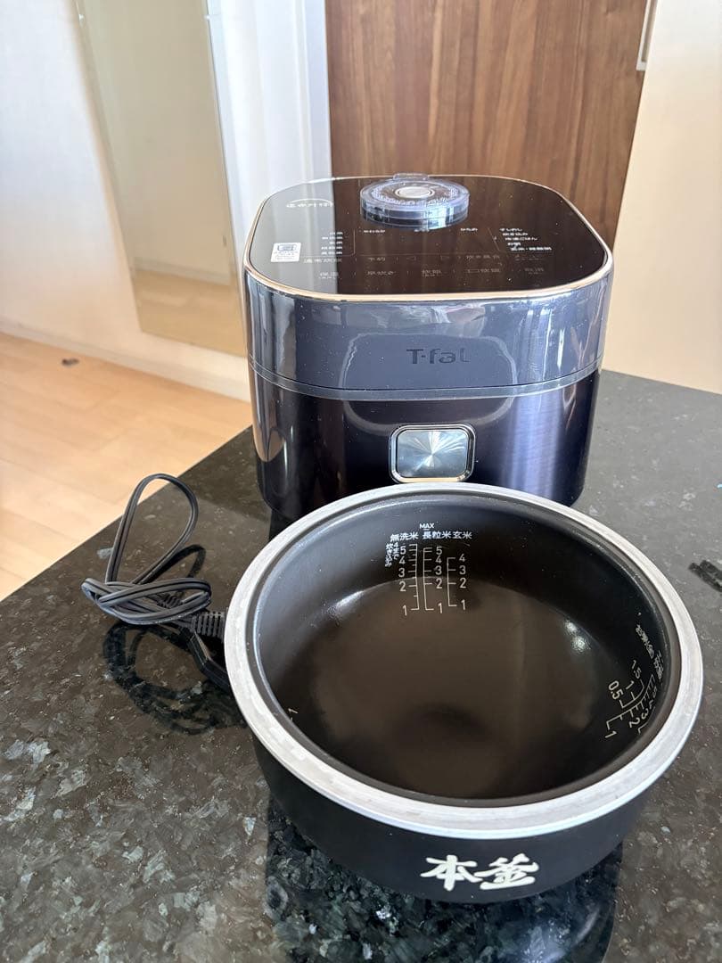 !a  T-fal 炊飯器 RK8828J0 ブラック 5.5合